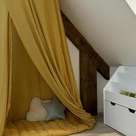 Holiday home Fermette Renovee, Confort, Avec Jardin Et Label 